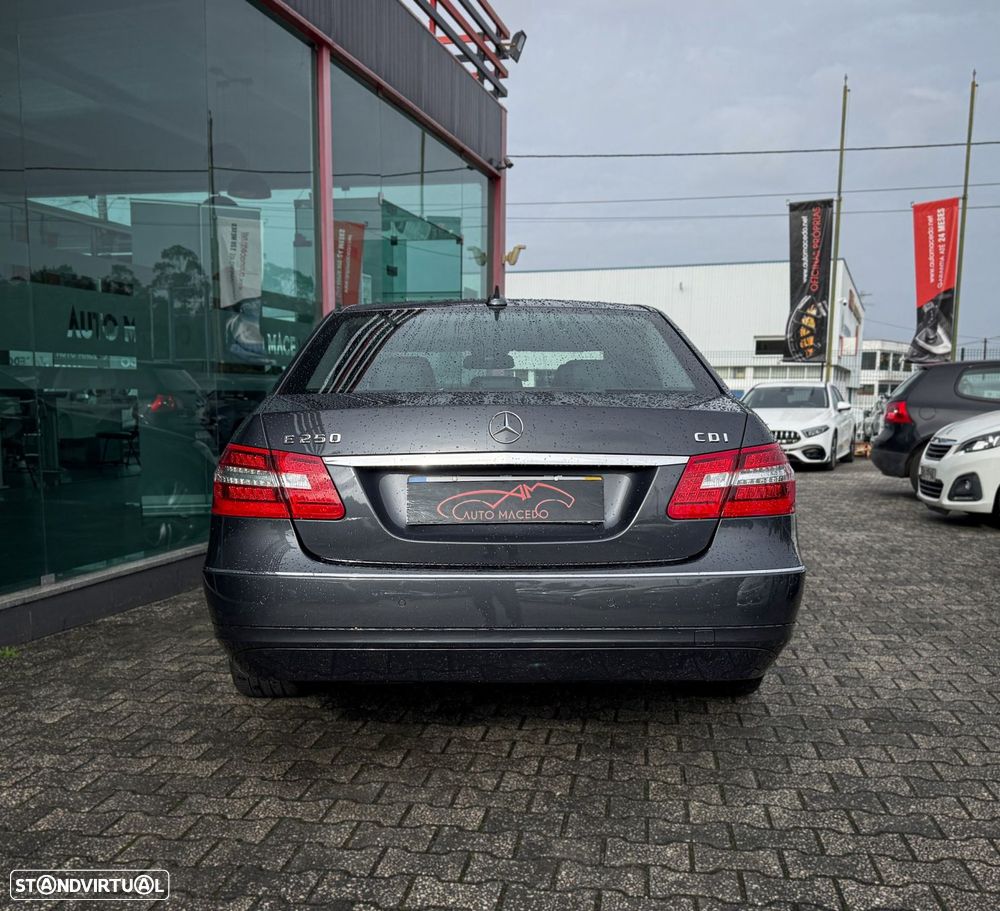 Mercedes-Benz E 250 CDi Avantgarde BlueEfficiency - 3