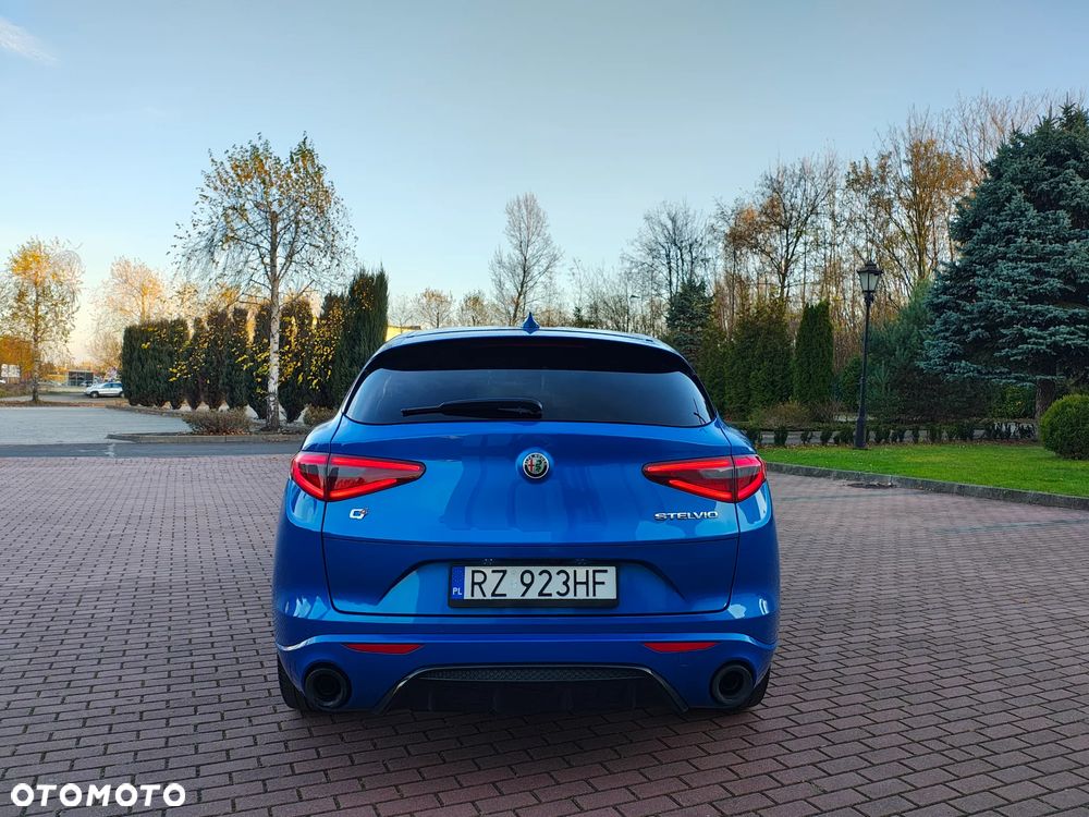 Alfa Romeo Stelvio 2.0 Turbo Veloce Q4 - 14