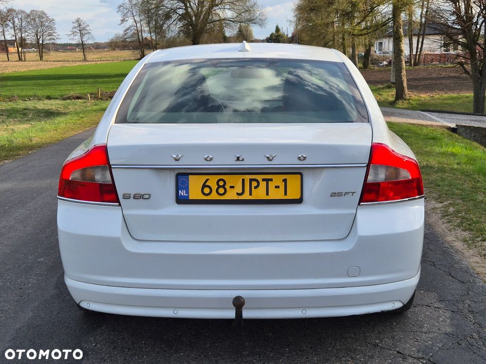 Volvo S80 2.5T Momentum - 17