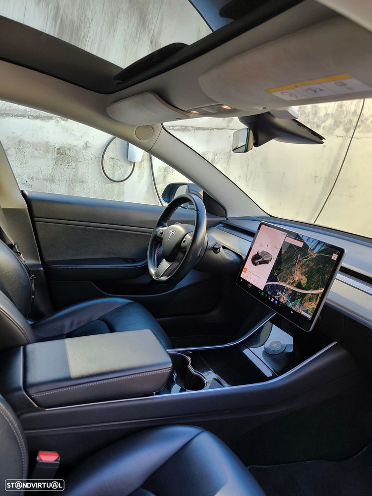 Tesla Model 3 Long Range AWD Dual Motor — fotografia 8