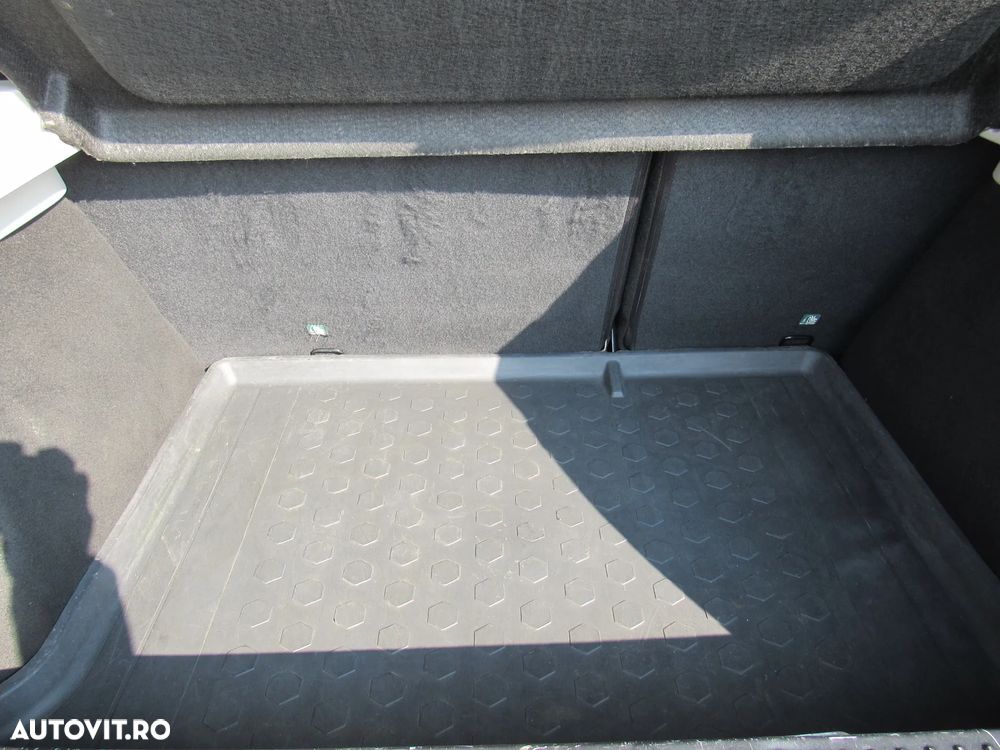 Dacia Sandero Stepway 0.9 TCe Easy-R SL Techroad - 9