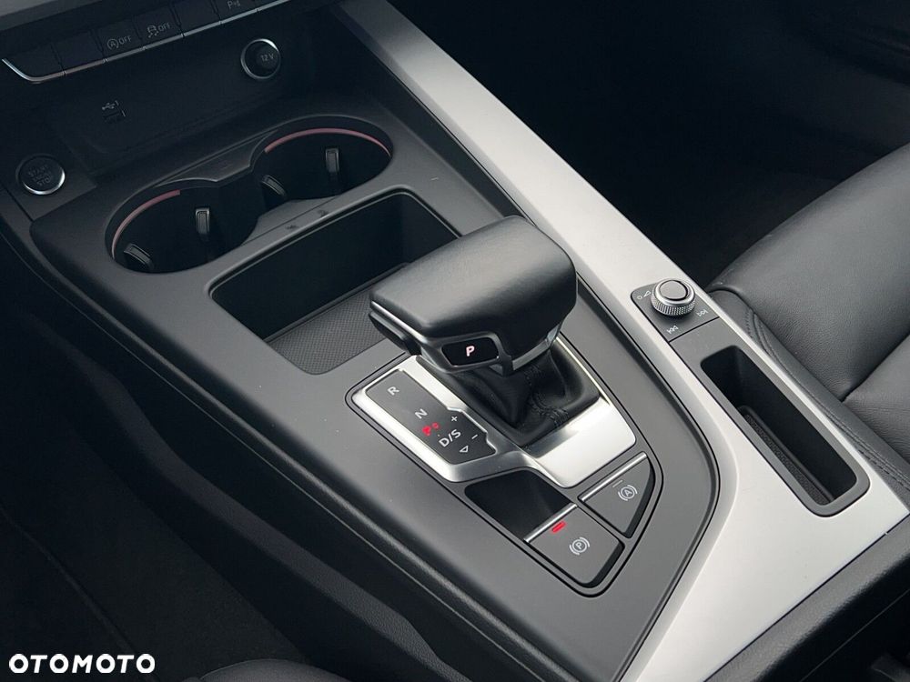 Audi A4 Limousine 35 TFSI mHEV S tronic - 19