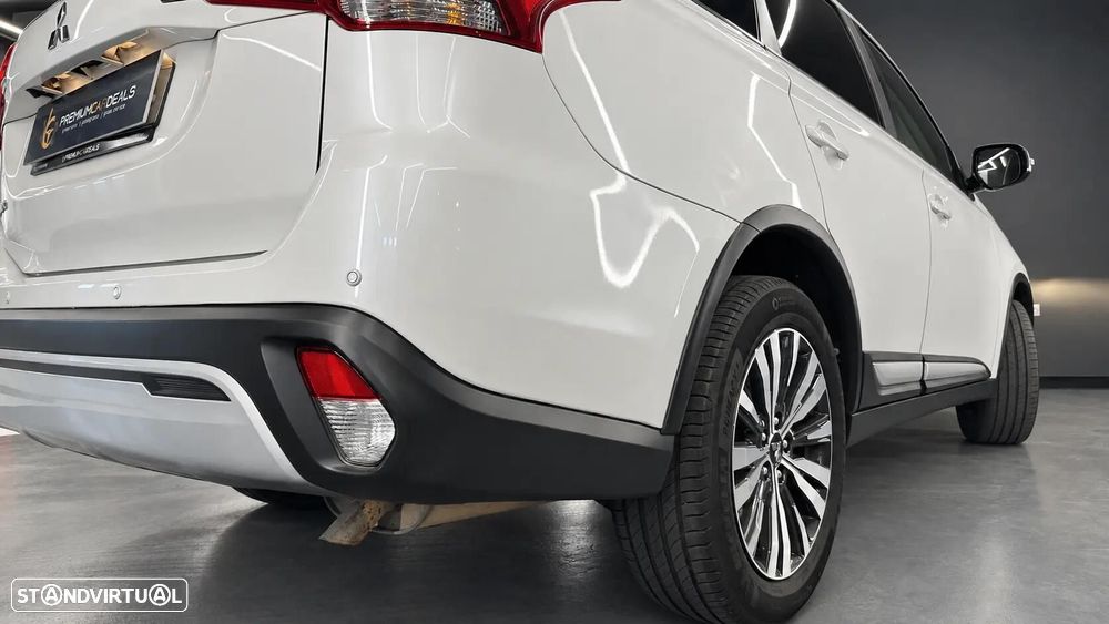 Mitsubishi Outlander 2.0 Kaiteki CVT - 18