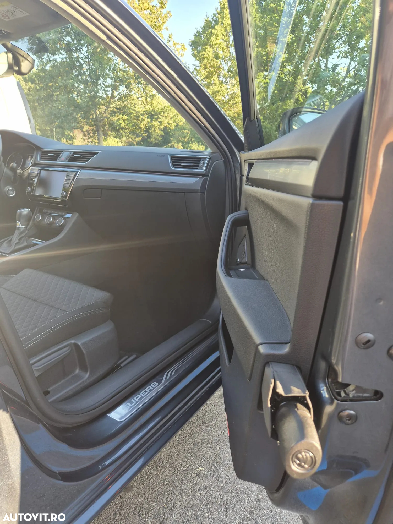 Skoda Superb 1.6 TDI DSG Style - 20