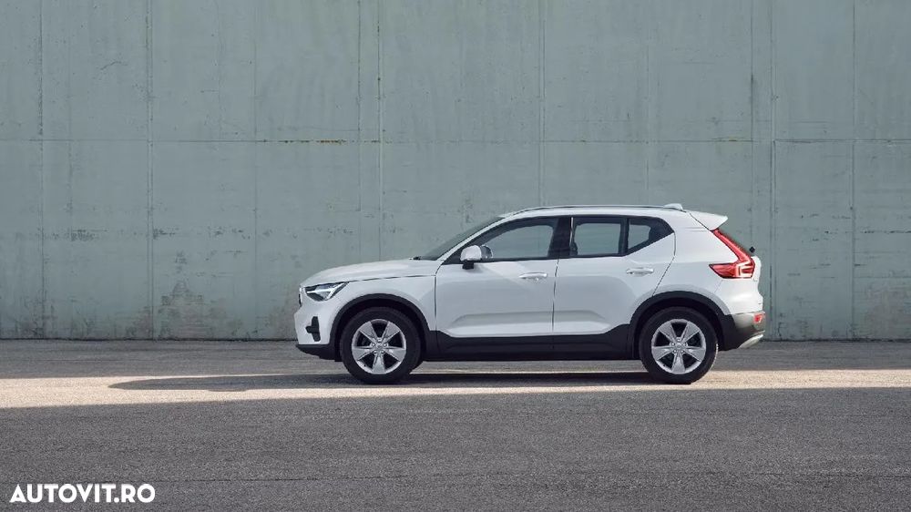 Volvo XC 40 B3 AT FWD MHEV Core - 2