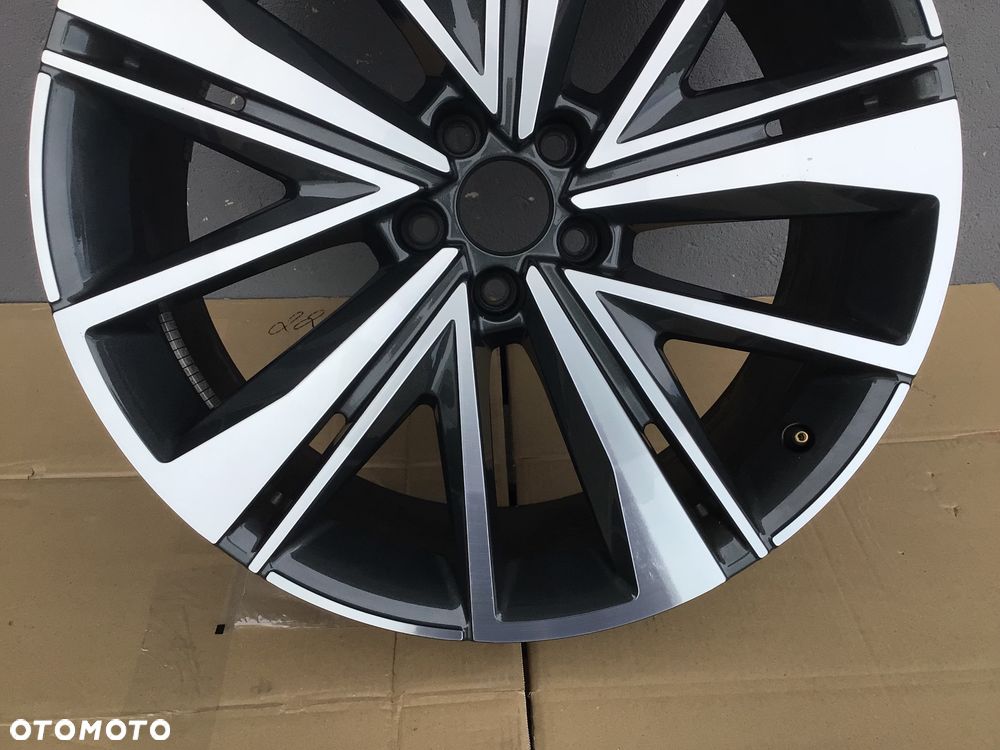 Felga Aluminiowa 1szt Audi A6 C8 4K0 5x112 8.5x21 et43 - 3