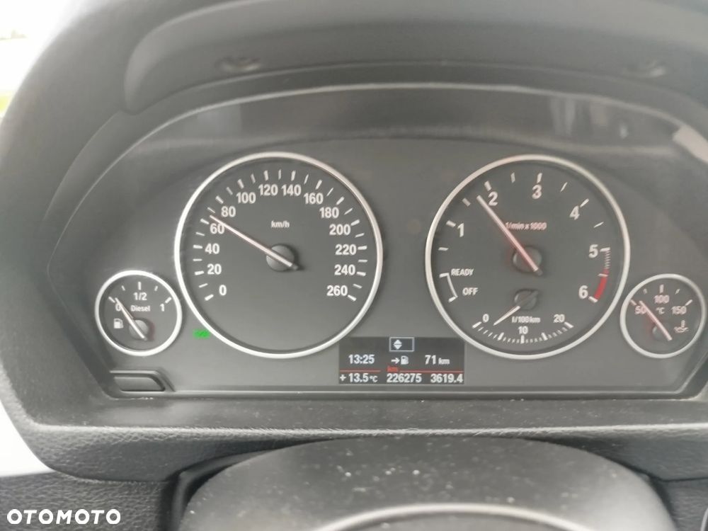 BMW Seria 3 318d DPF - 13