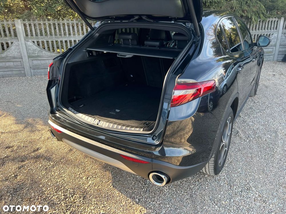 Alfa Romeo Stelvio 2.2 JTDM Executive Q4 - 8