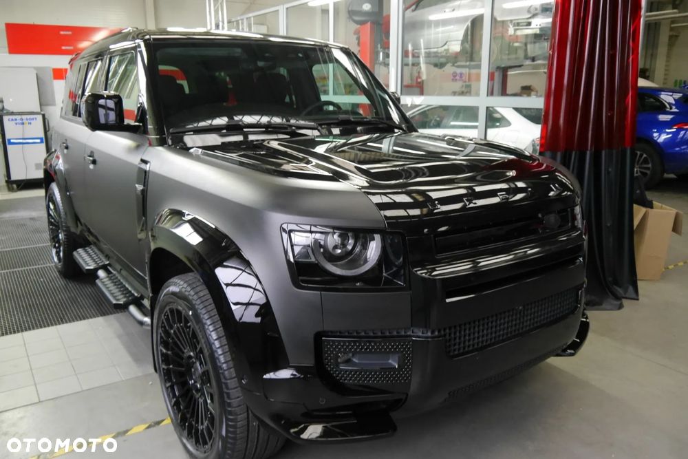 Land Rover Defender 3.0 D200 mHEV X-Dynamic HSE - 4