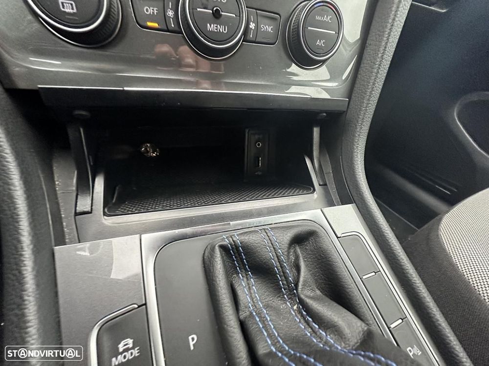 VW e-Golf AC/DC - 47