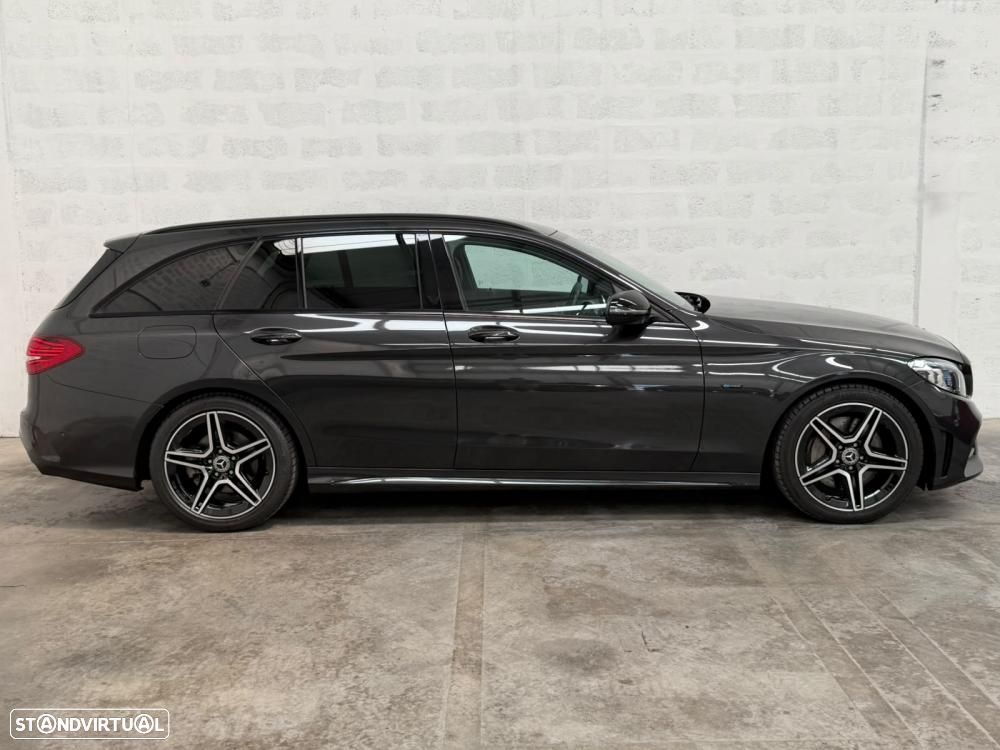 Mercedes-Benz C 300 de AMG Line - 4