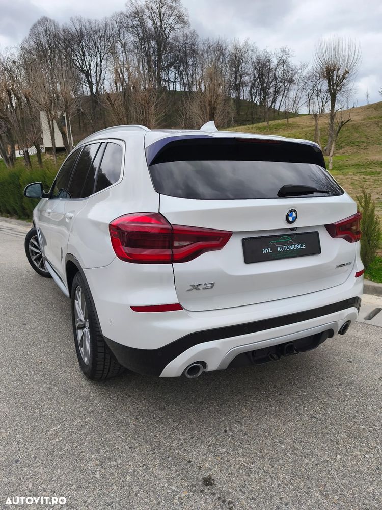 BMW X3 xDrive30i Aut. Luxury Line - 4