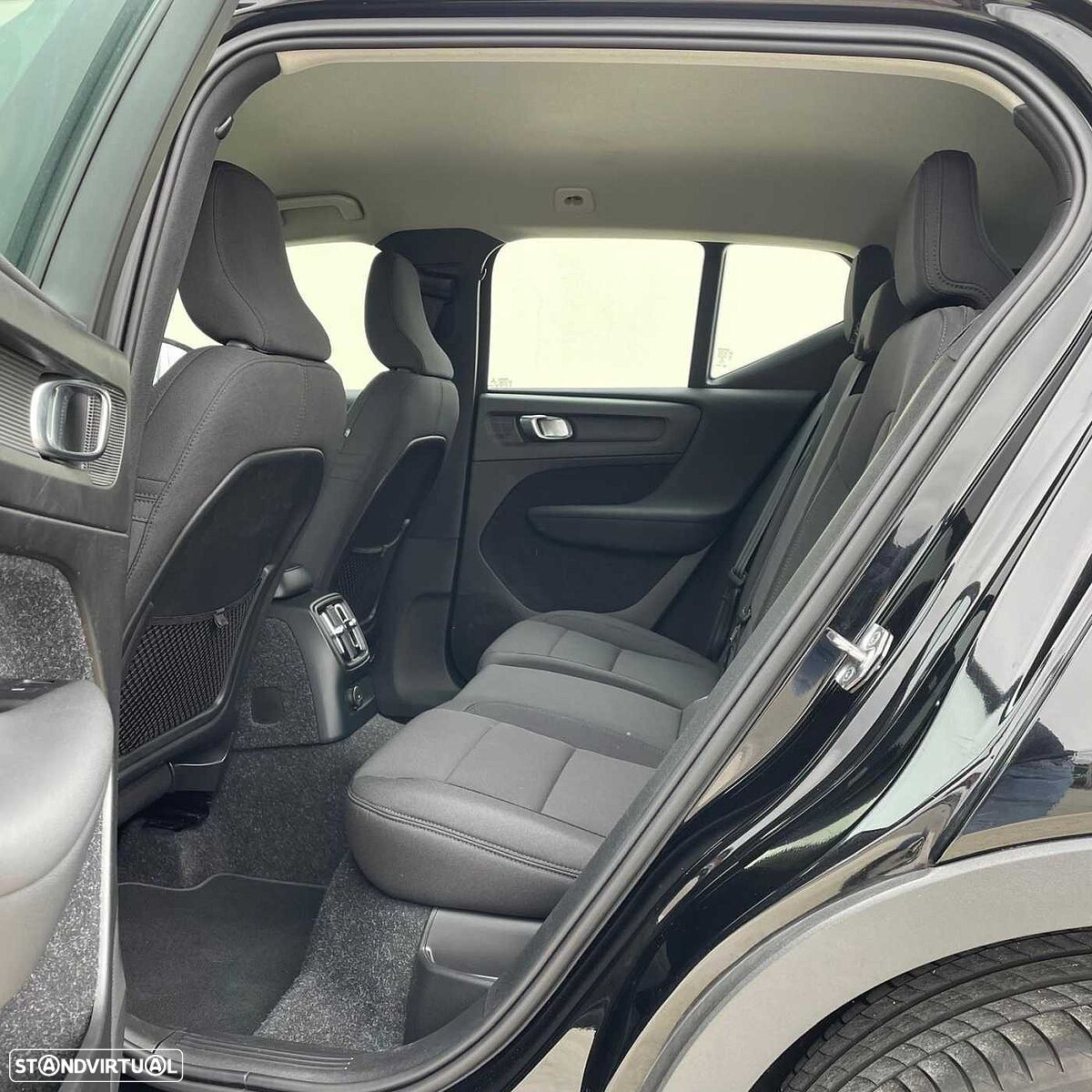 Volvo XC 40 - 11