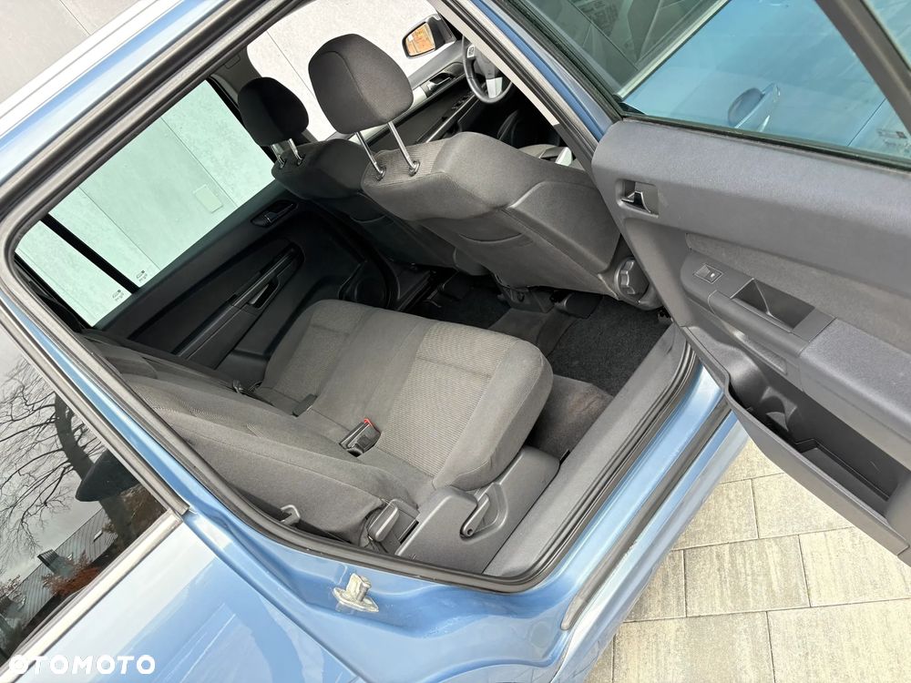 Opel Zafira 1.8 Sport - 27