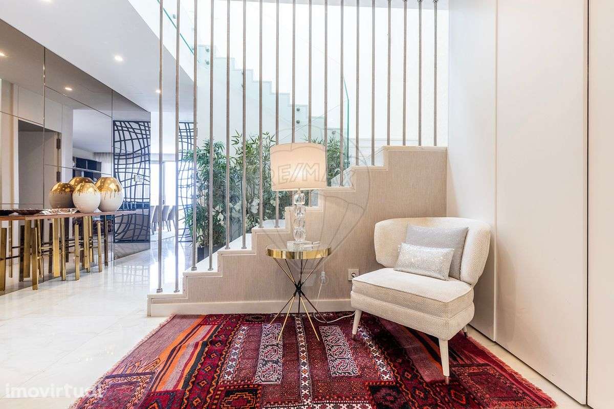 Moradia T5 para venda - Grande imagem: 2/36