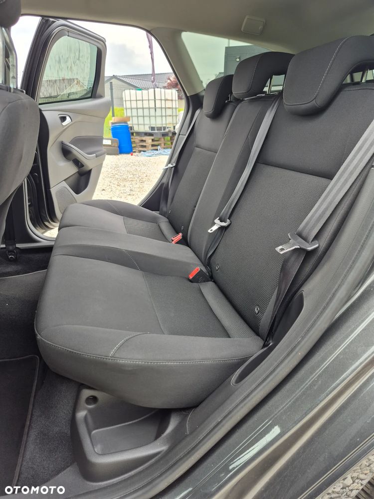 Ford Focus - 37