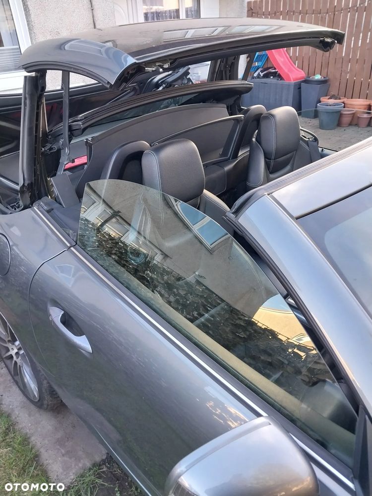 Mercedes-Benz SLC 180 - 16