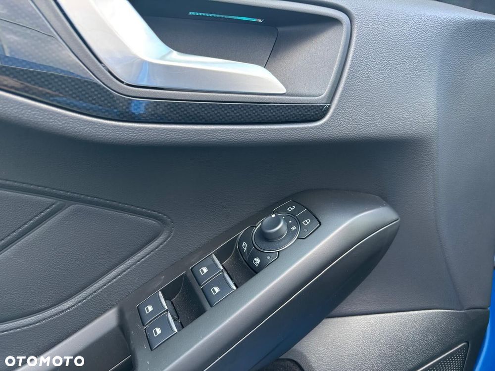 Ford Focus 1.0 EcoBoost mHEV ST-Line X - 18