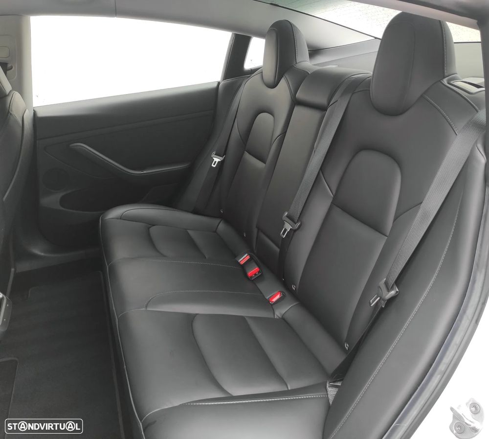 Tesla Model 3 Standard Range Plus RWD - 24