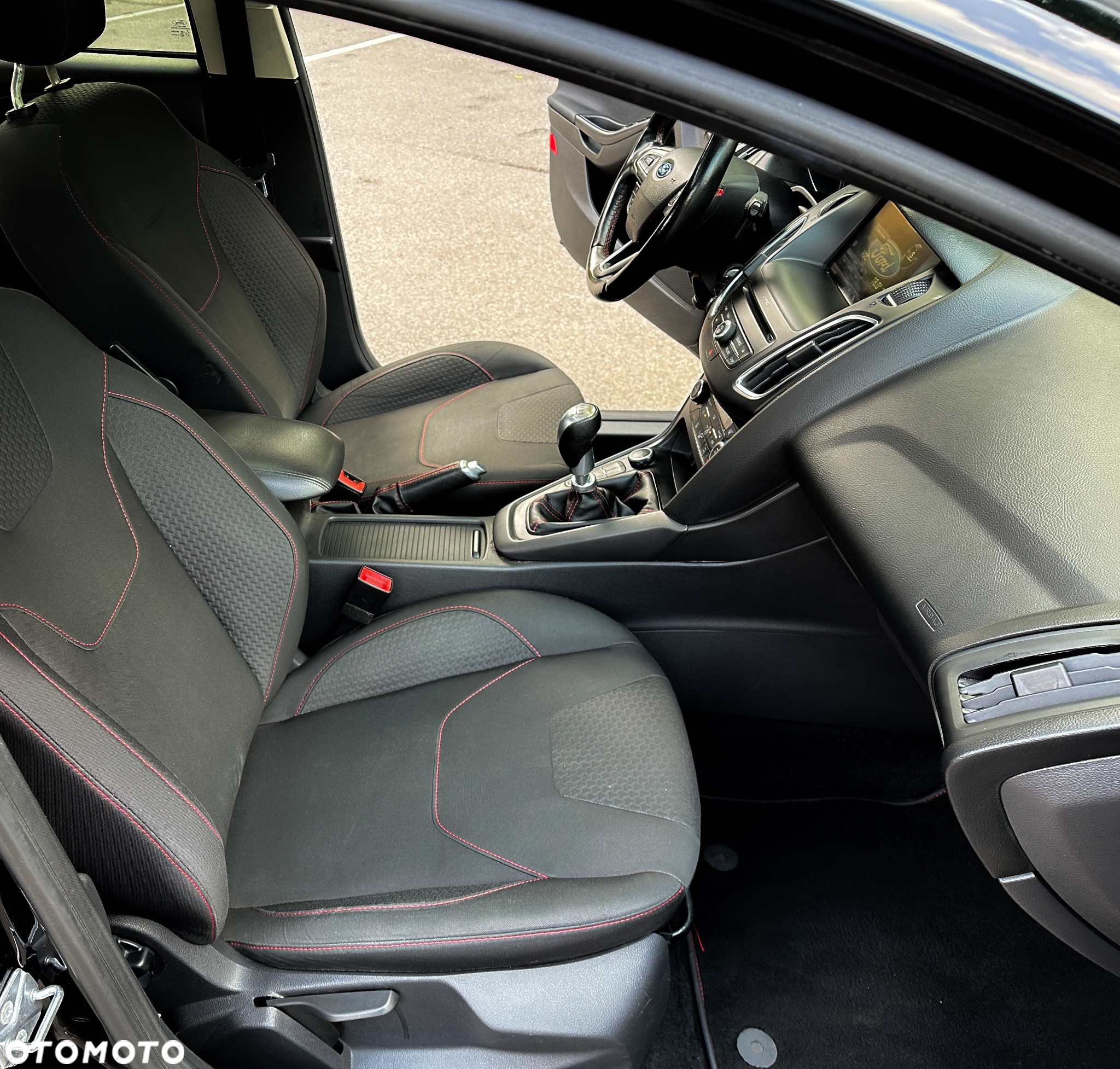 Ford Focus 2.0 TDCi ST-Line Black ASS - 26