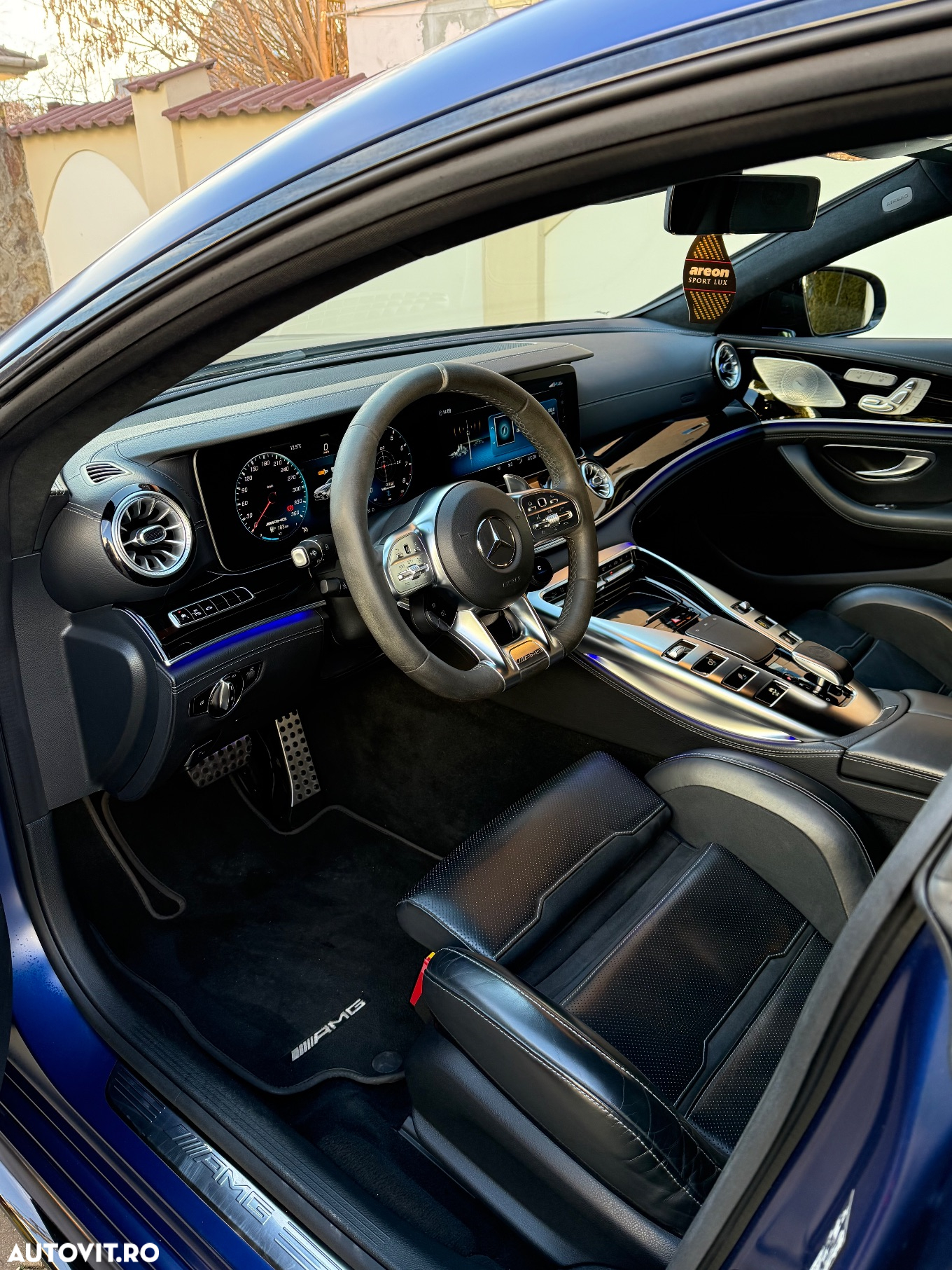 Mercedes-Benz AMG GT-S 63 4MATIC+ - 5