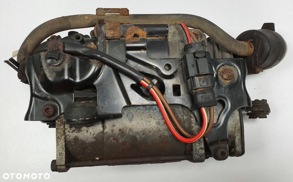 KOMPRESOR ZAWIESZENIA AIRMATIC MERCEDES W212 3.0 CDI V6 A2123200404 - 2