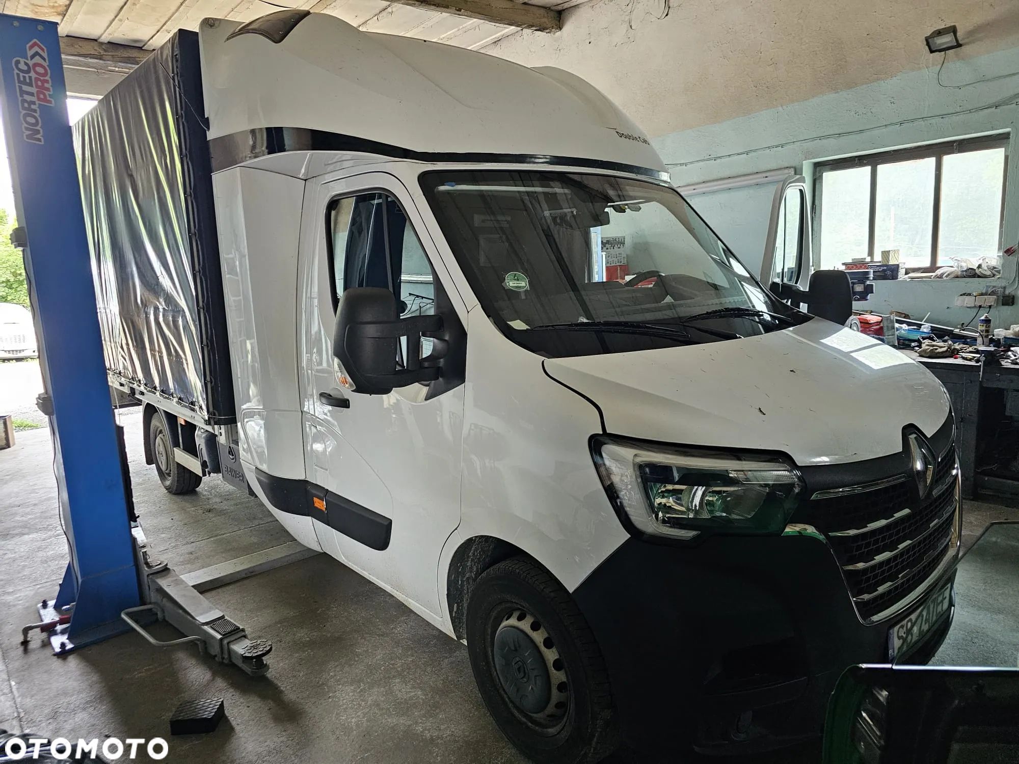 Renault Master - 1