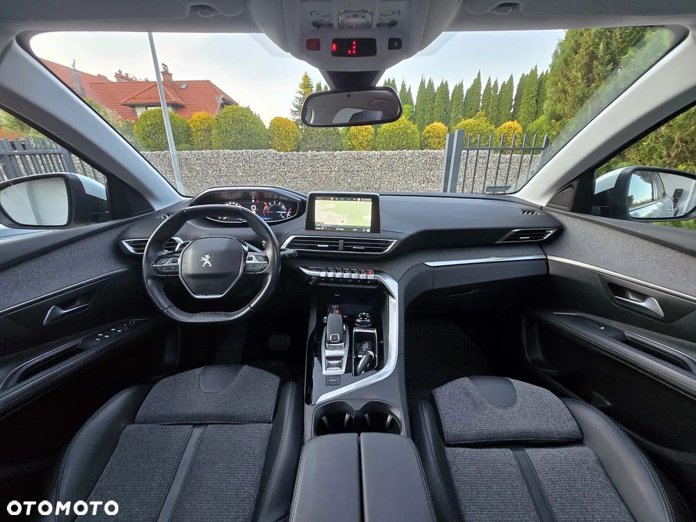 Peugeot 3008 1.2 PureTech Allure Pack S&S EAT8 - 5