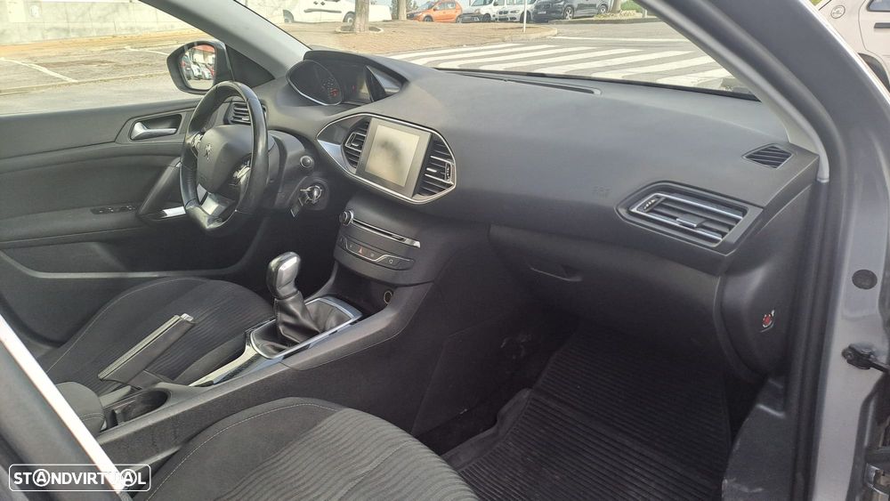 Peugeot 308 1.6 HDi Active - 9