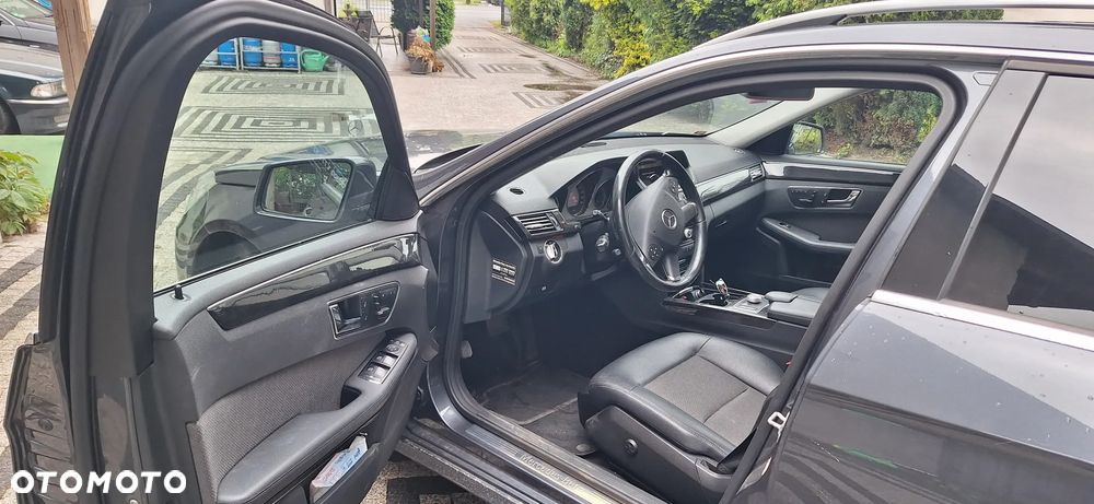 Mercedes-Benz Klasa E 350 CDI DPF BlueEFFICIENCY 7G-TRONIC Avantgarde - 9