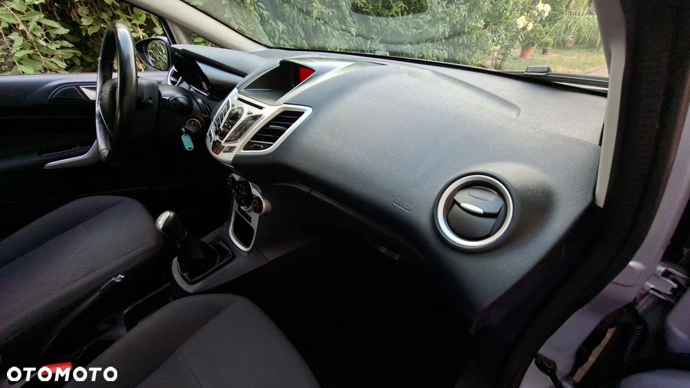 Ford Fiesta 1.25 Trend EU5 - 18