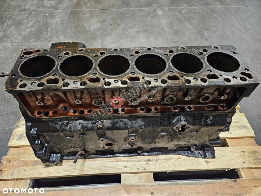 Blok silnika  Case 5150, 5130, 5140. - 3