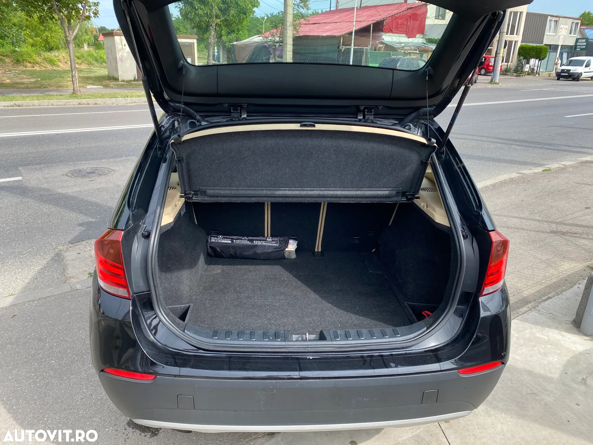 BMW X1 xDrive20d - 17