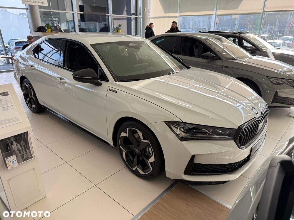 Skoda Superb 2.0 TSI Sportline DSG - 5