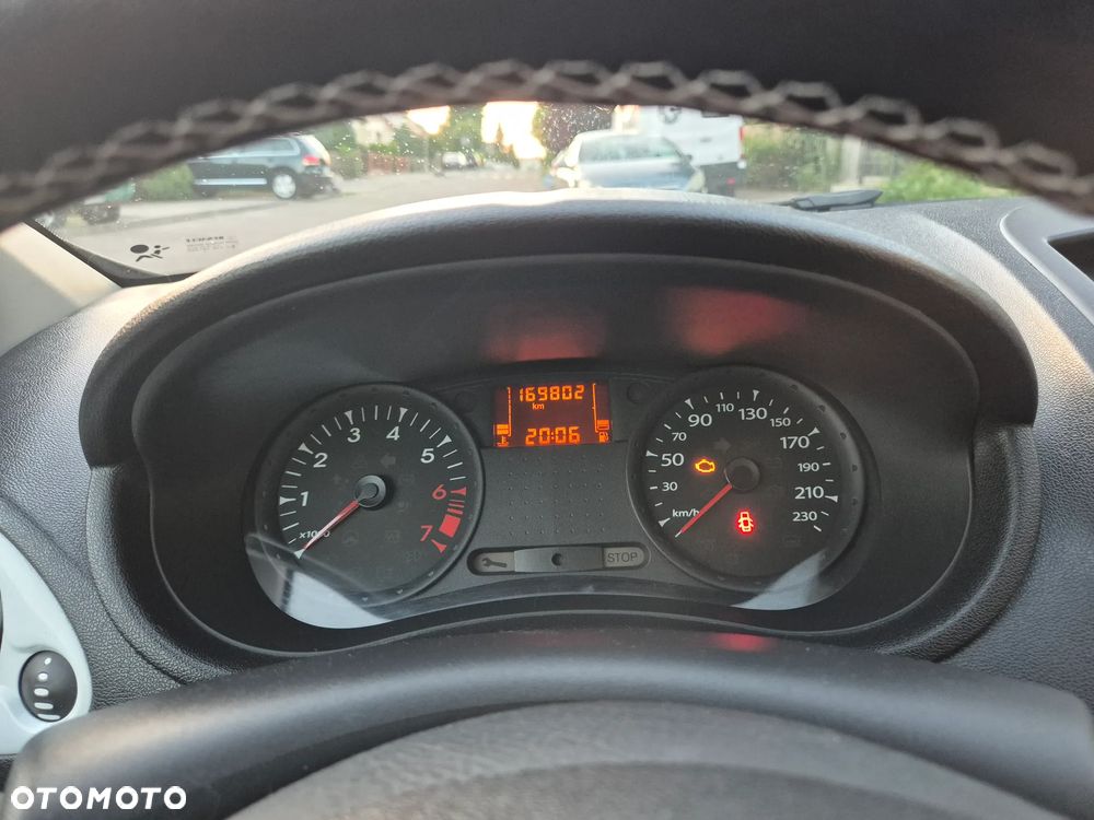 Renault Clio 1.2 16V 75 Yahoo - 9