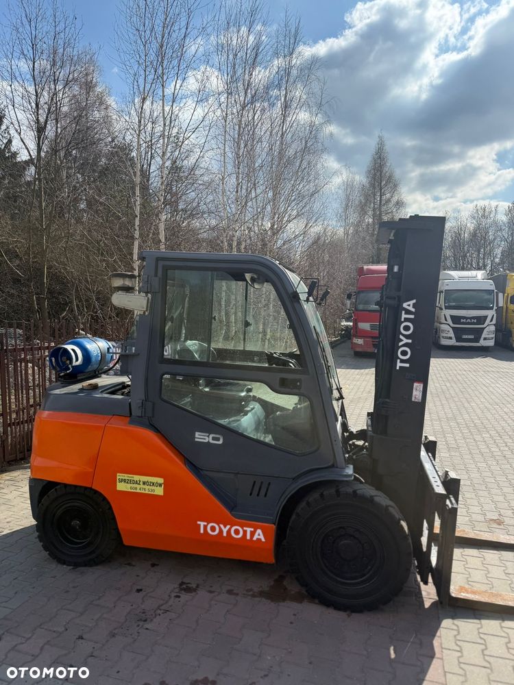 Toyota - 14