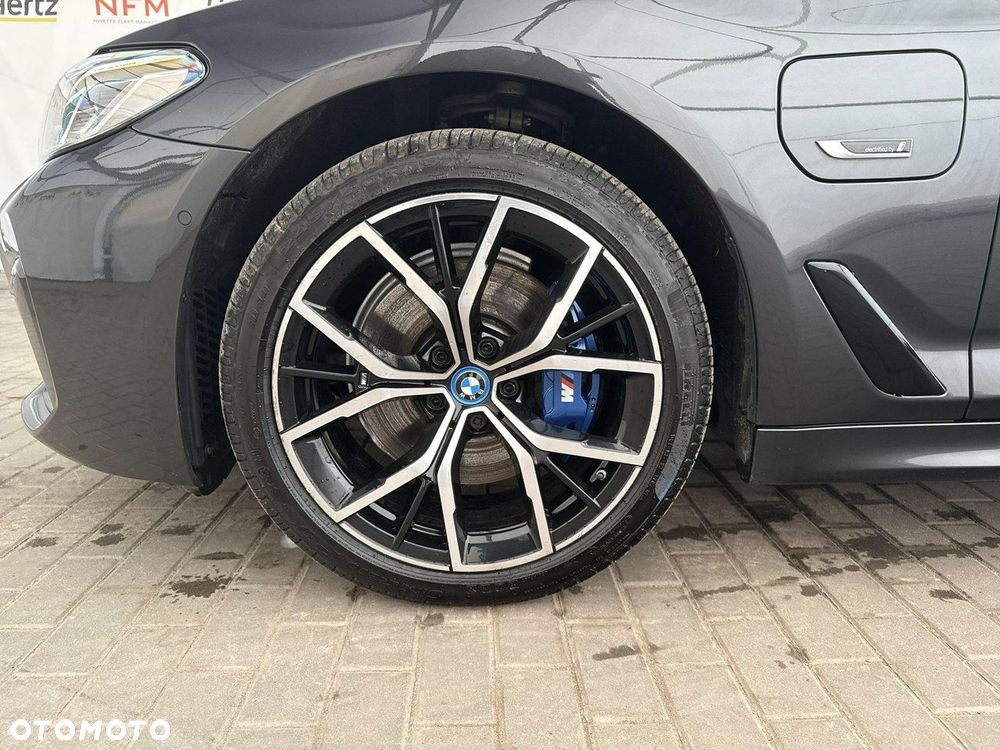 BMW Seria 5 - 21
