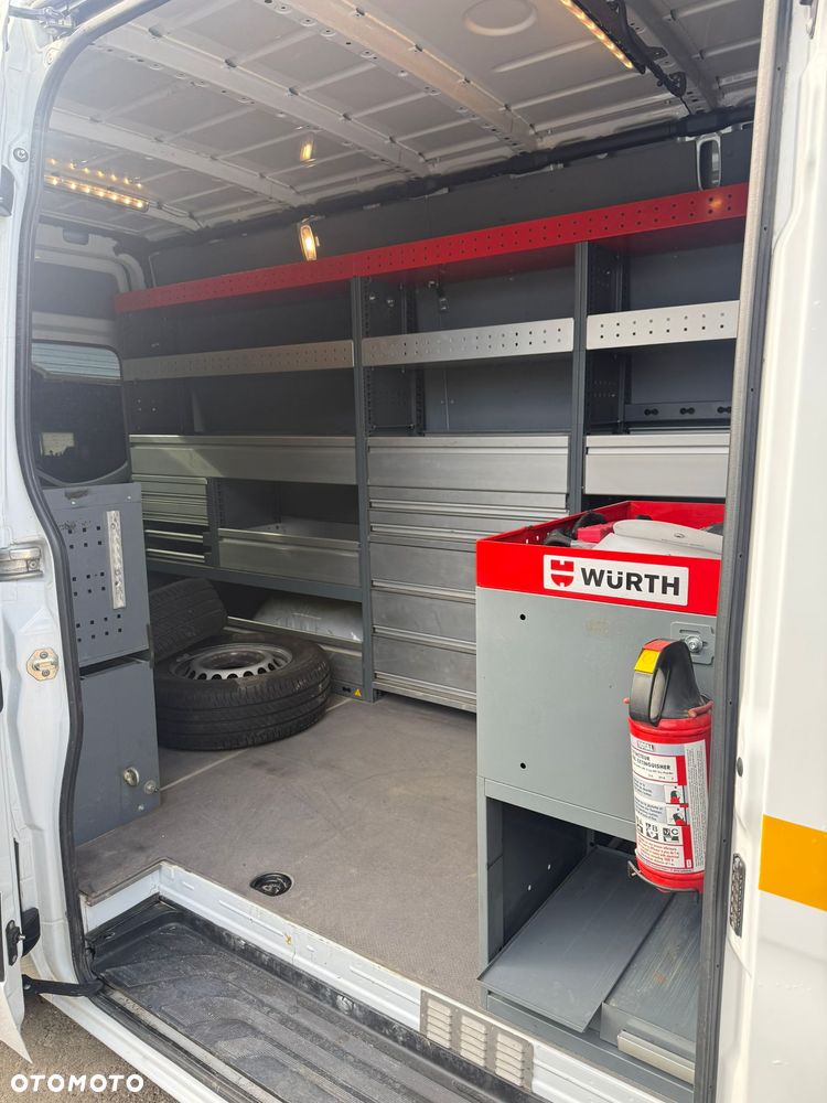 Mercedes-Benz Sprinter - 8