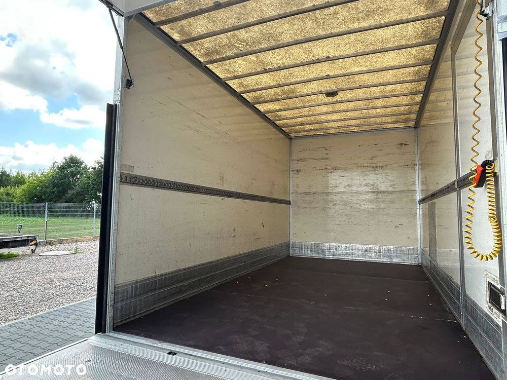 Iveco Daily 40C18 35C18 3.0 HPI Kontener 8 palet + winda 750kg + drzwi boczne **KLIMA**Sprowadzony**2011R** - 11