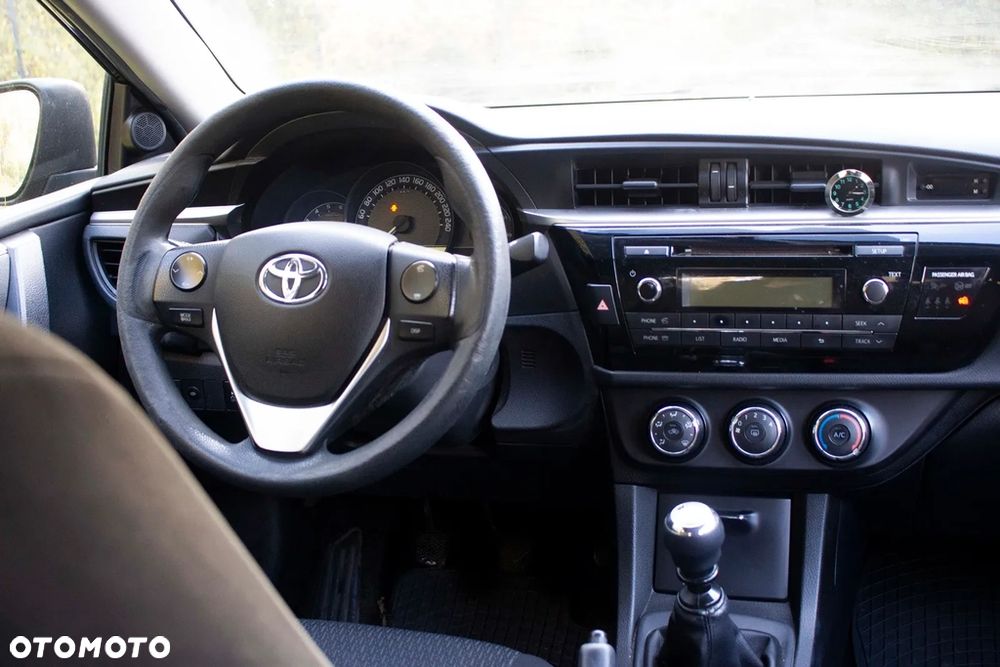 Toyota Corolla - 9