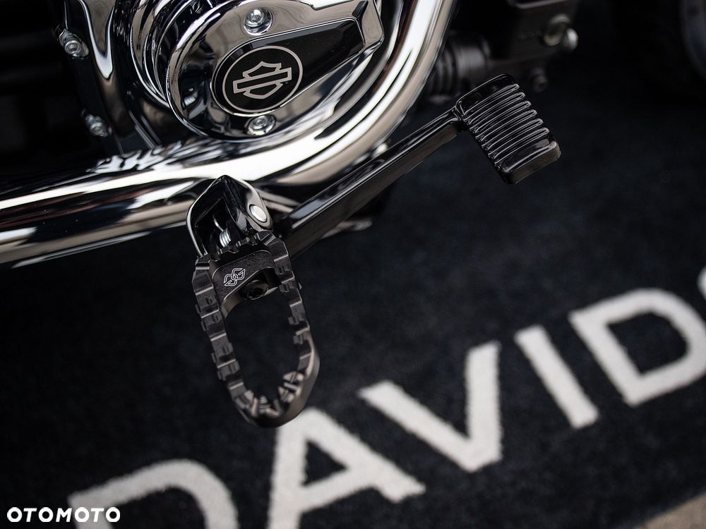 Harley-Davidson Softail Street Bob - 9