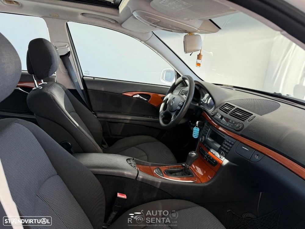 Mercedes-Benz E 200 K Elegance Aut. - 12