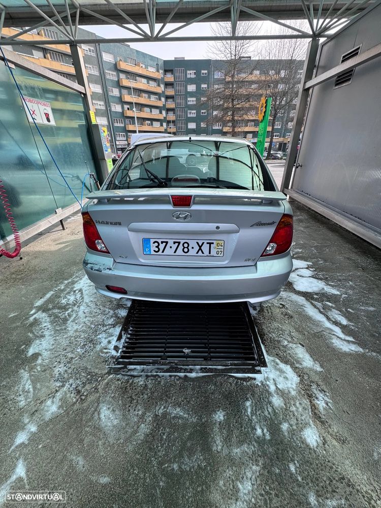 Hyundai Accent 1.3 GLS - 5