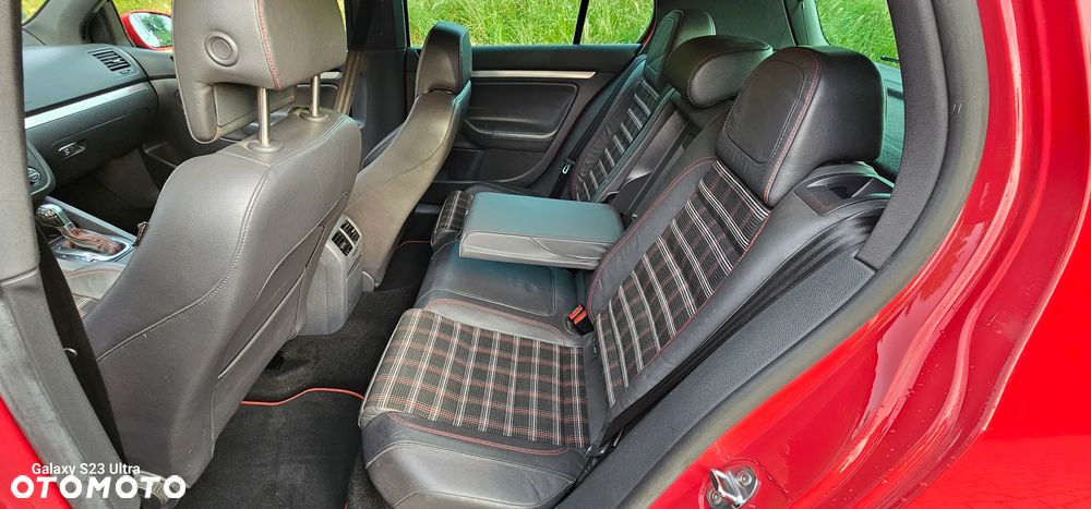 Volkswagen Golf V 2.0 TSI GTI Edition 30 DSG - 6