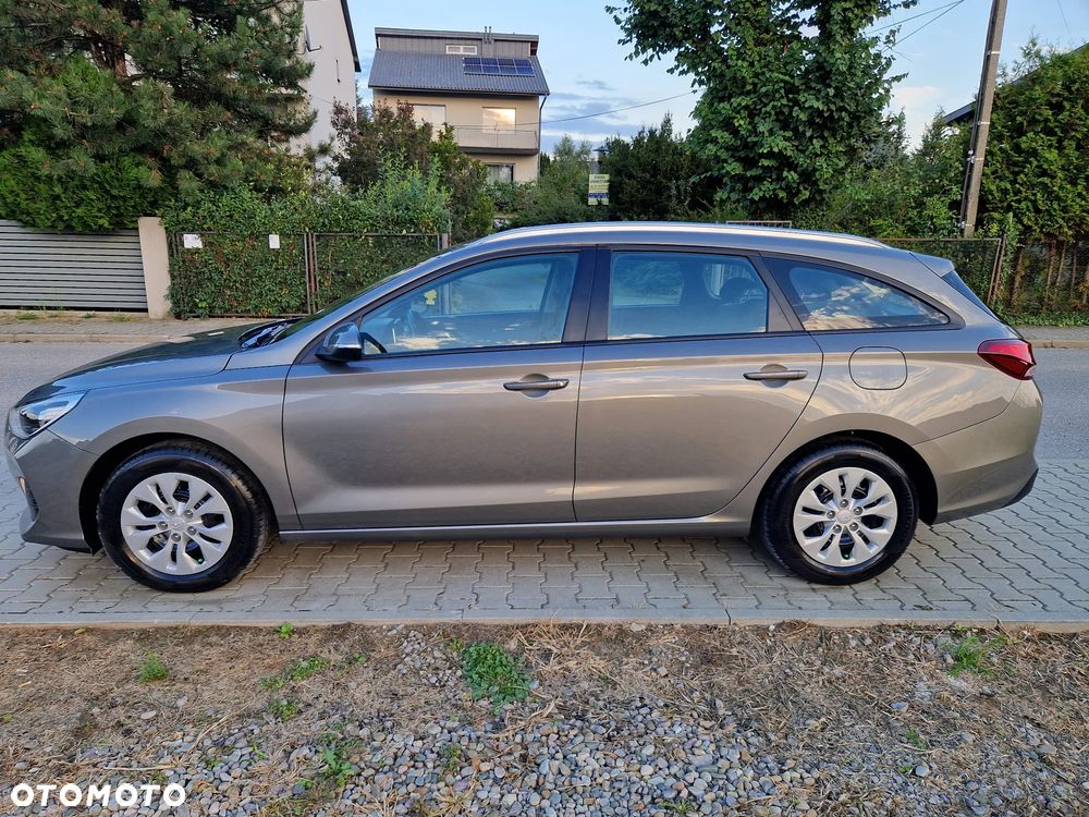Hyundai i30 1.4 GO Plus - 30