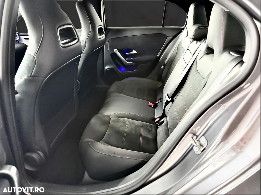 Mercedes-Benz A 200 7G-DCT AMG Line Advanced Plus - 16