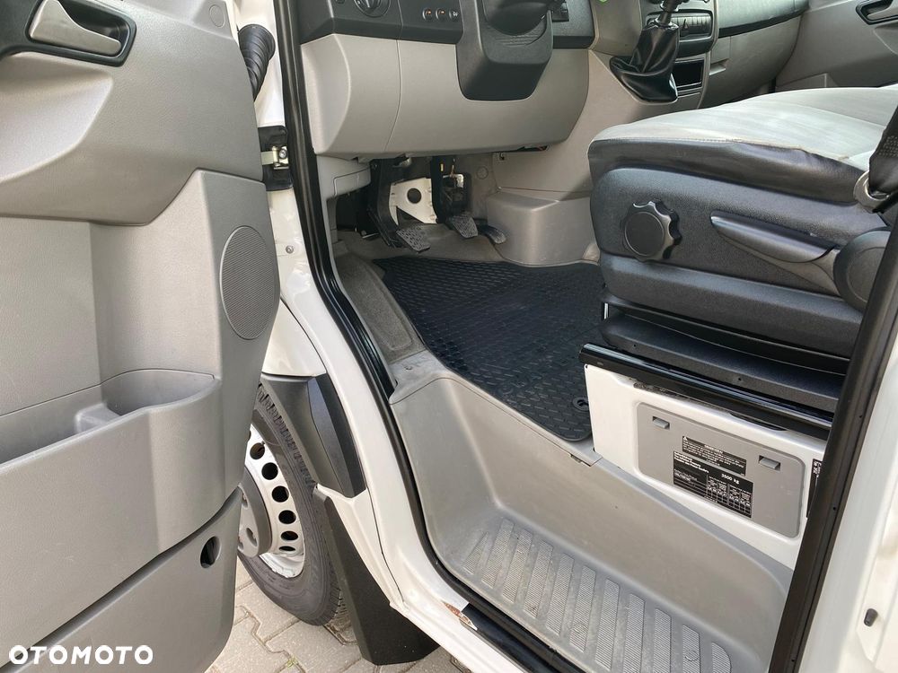 Volkswagen CRAFTER - 12