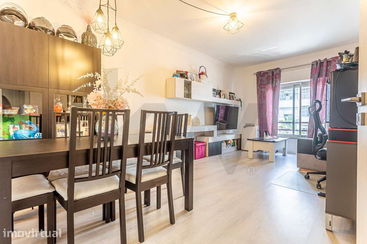 Apartamento T2 Totalmente Renovado em Setúbal - Grande imagem: 5/23