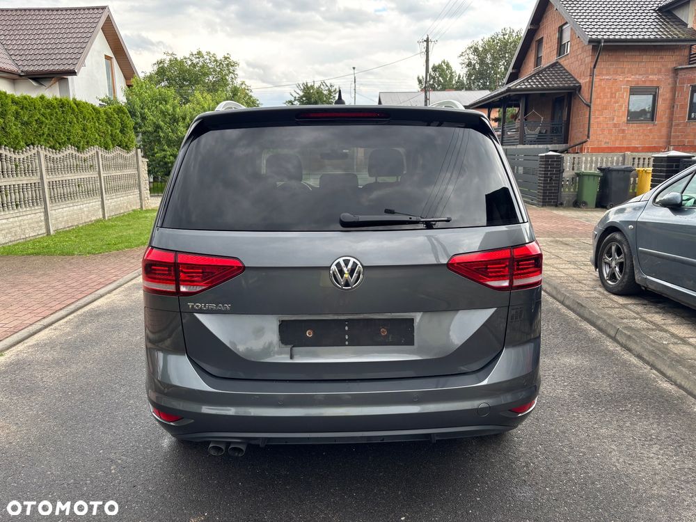 Volkswagen Touran 2.0 TDI SCR DSG Highline - 8
