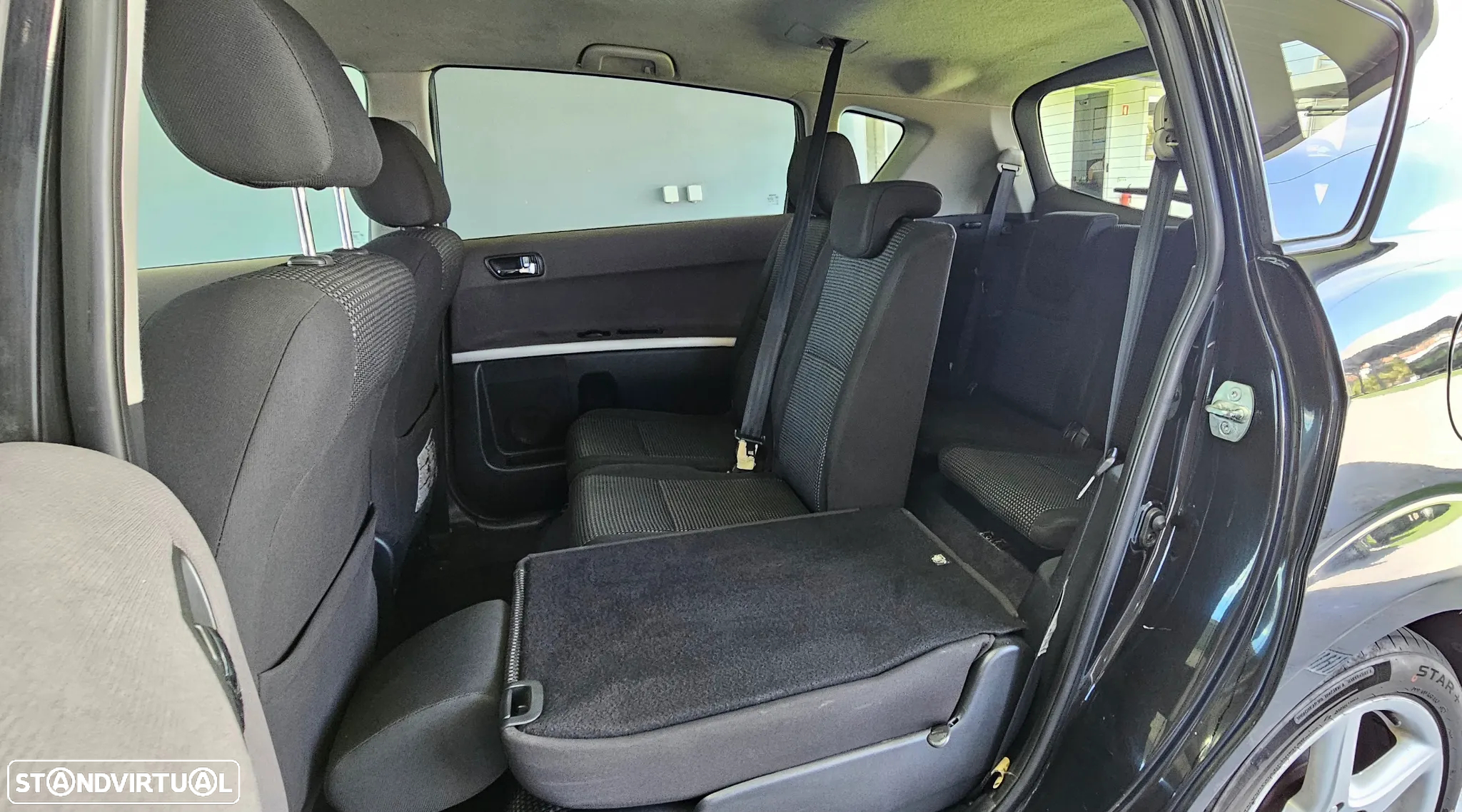 Toyota Corolla Verso 2.2 D-4D Sol - 19